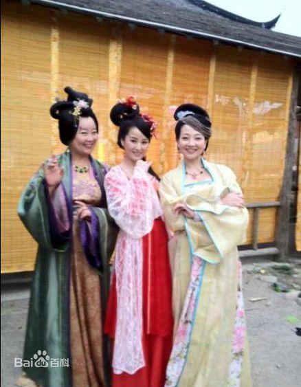 吴岚辣妈俏爸花絮图册