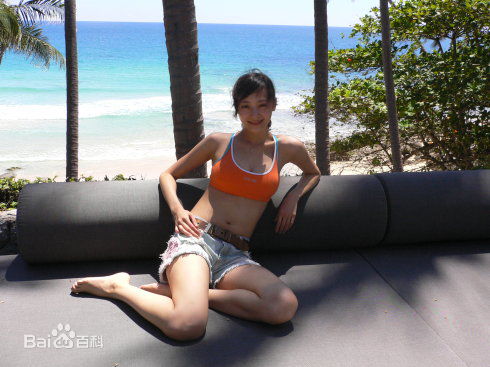 曲栅栅(QuShanshan)生活照性感图片图集