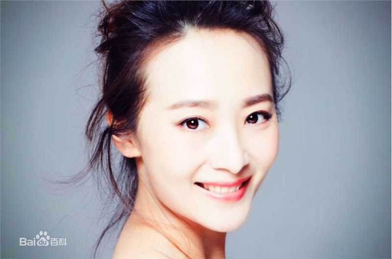 最新曲栅栅(QuShanshan)性感图片