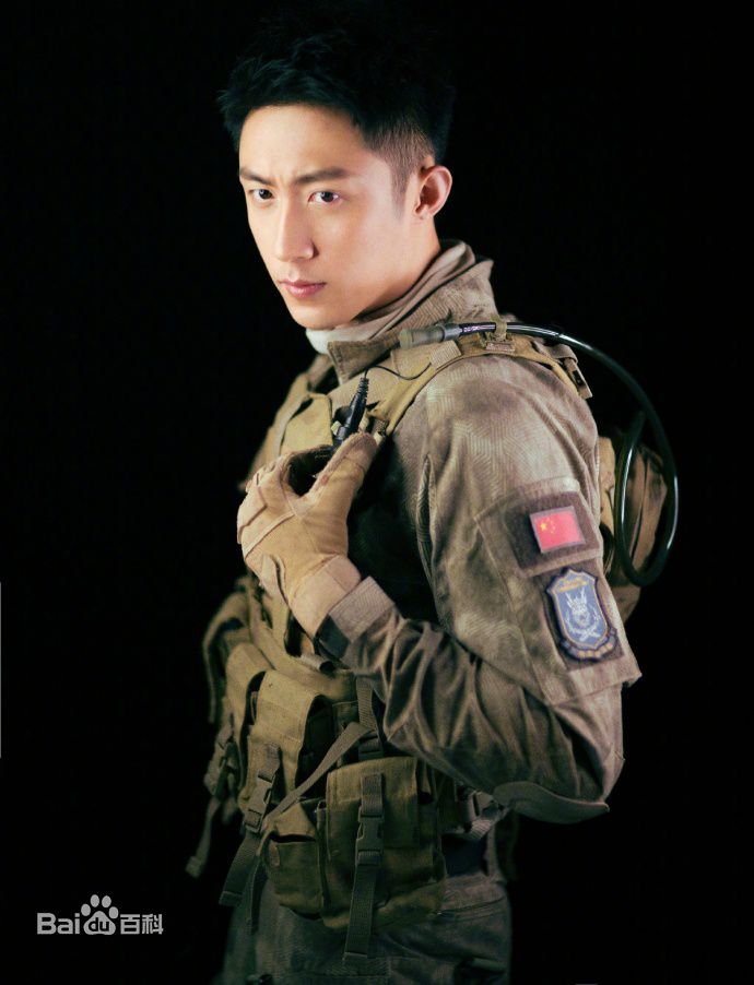 高清黄景瑜(Johnny)在《红海行动》顾顺中的图集