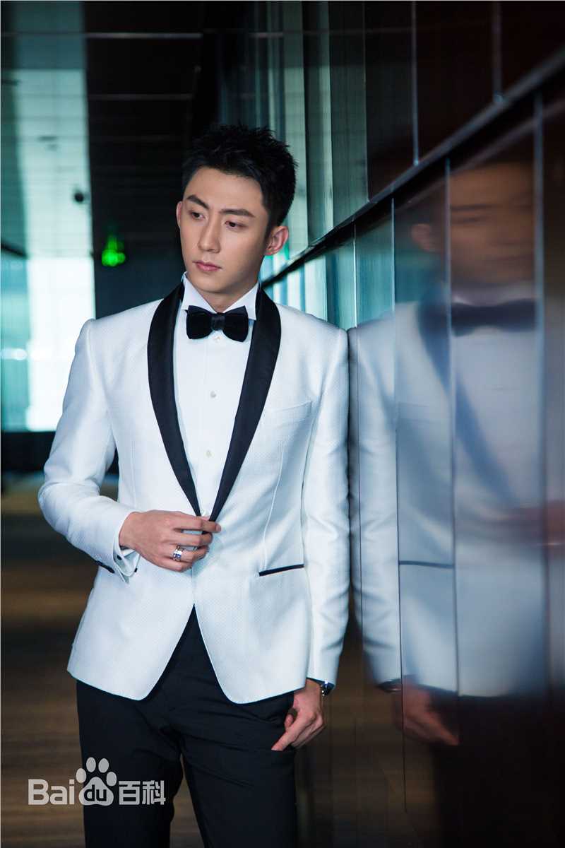 黄景瑜(Johnny)智族GQ年度人物盛典年度新锐艺人图片图集