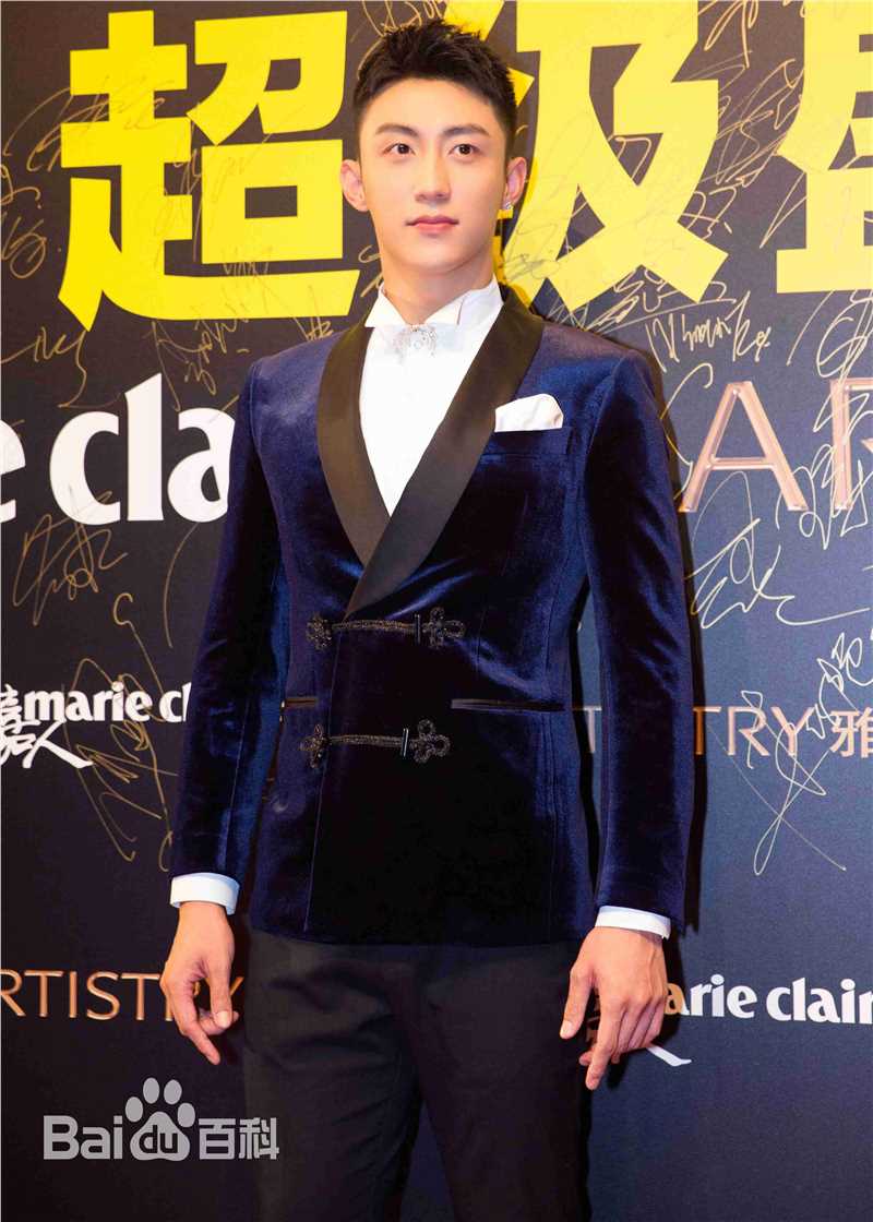 黄景瑜(Johnny)2017嘉人中国风超级盛典生活照相册