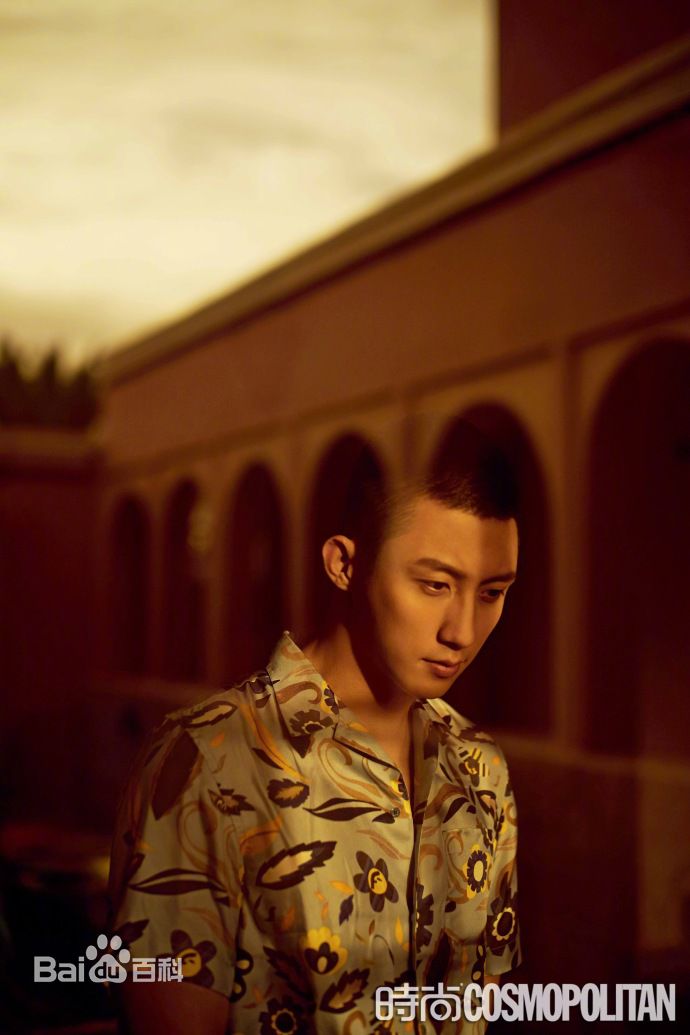 精选黄景瑜(Johnny)在《时尚coo》中的图册