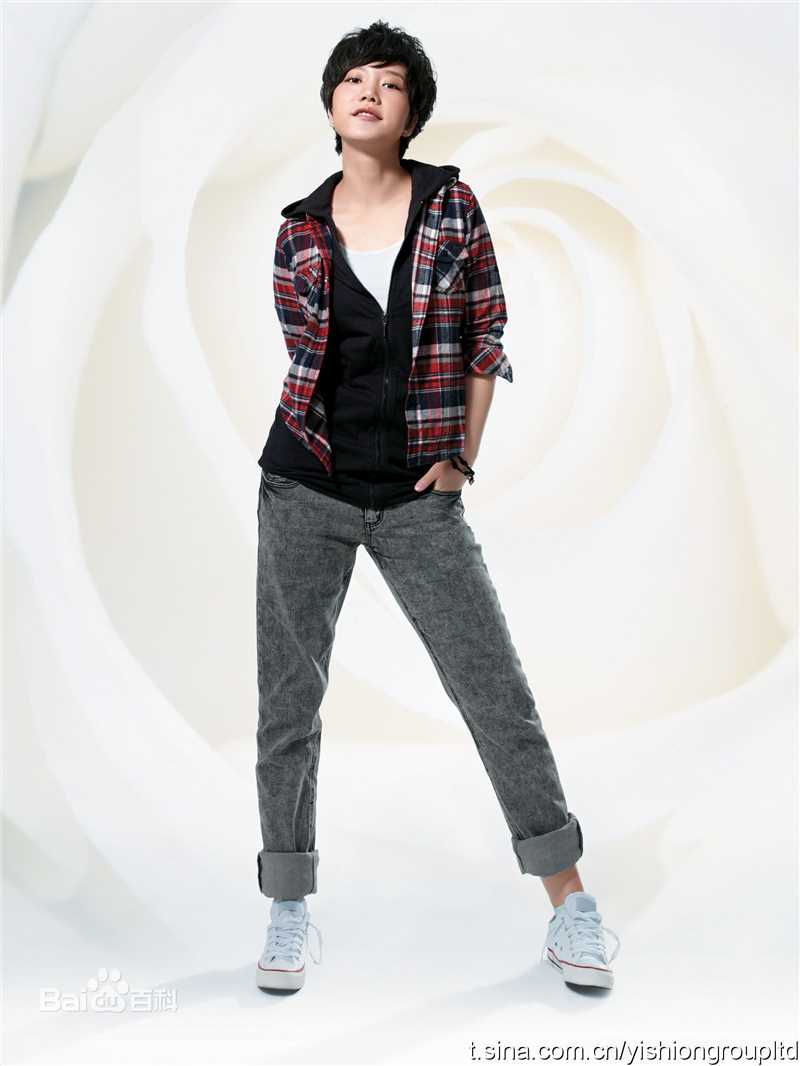 李霄云(Michelle Li)YISHION代言素颜照相册