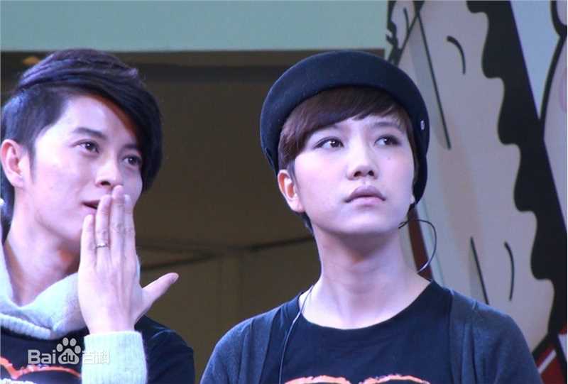 李霄云(Michelle Li)参加公益活动性感图片图集