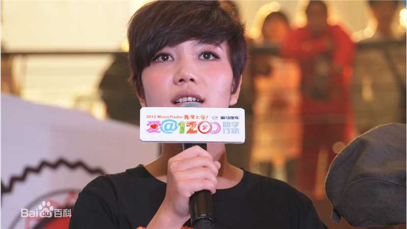 李霄云(Michelle Li)参加公益活动性感图片图集