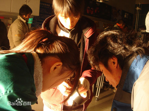 文杰(Winson)导演前后照片