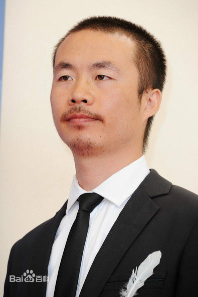 李睿珺前后照片