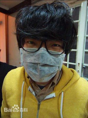 卢广仲(Crowd Lu)出席活动图片图集