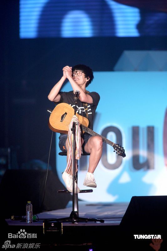 卢广仲(Crowd Lu)演唱会素颜照相册