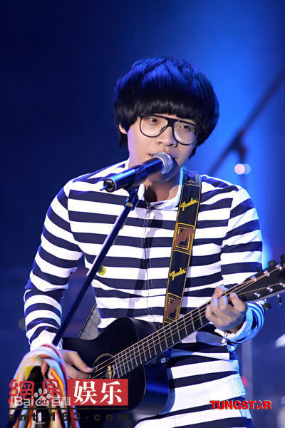 卢广仲(Crowd Lu)演唱会素颜照相册