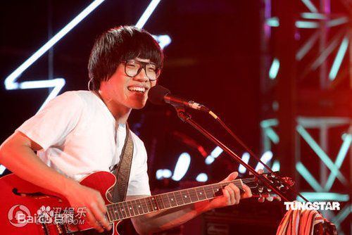 卢广仲(Crowd Lu)演唱会素颜照相册