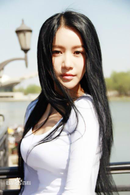 杨渝渝(Yoyo Yang)前后照片