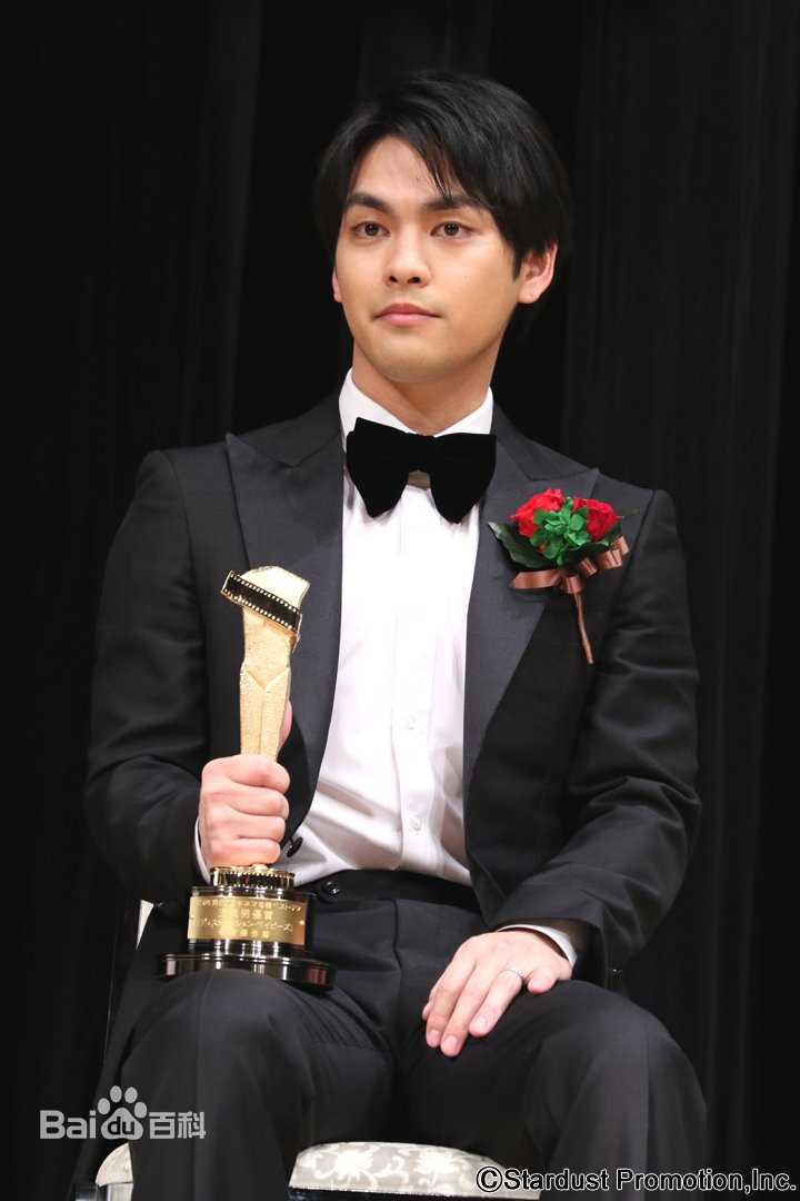 柳乐优弥(Yuya Yagira、ゆや やぎら) 少年前后照片