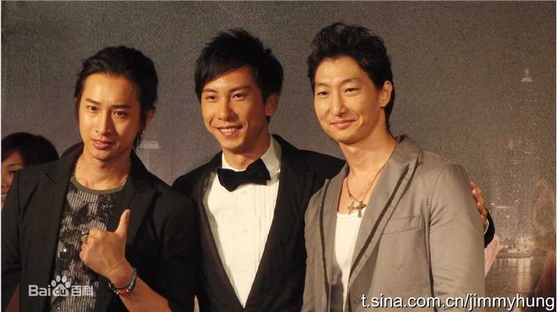 洪天祥出席某活动照片图册1图册