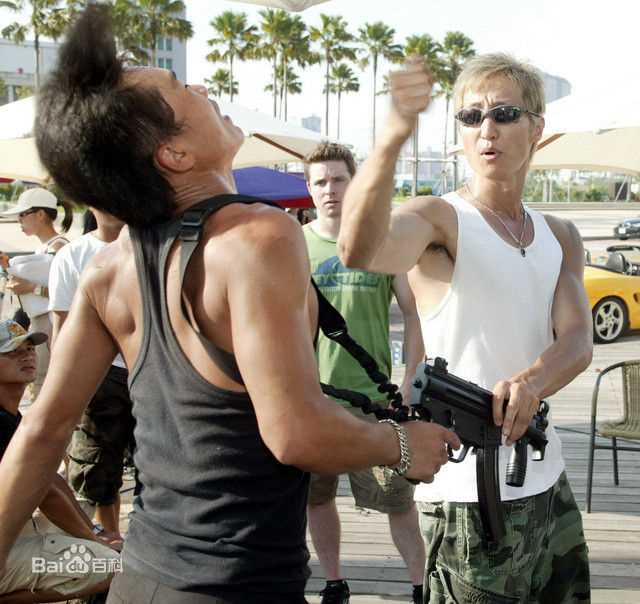 洪天祥出席某活动照片图册1图册