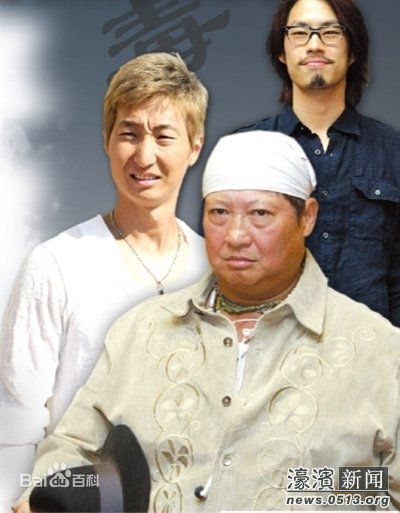 洪天祥出席某活动照片图册1图册