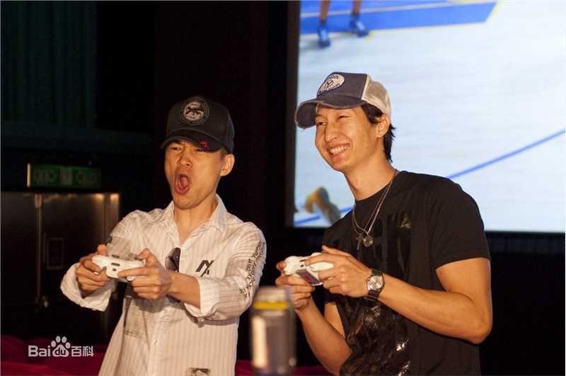 洪天祥出席某活动照片图册2图片图册