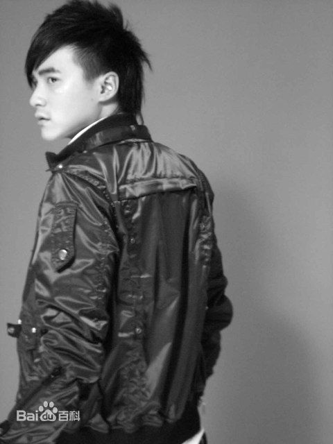 高清是元介(Jay)性感图片