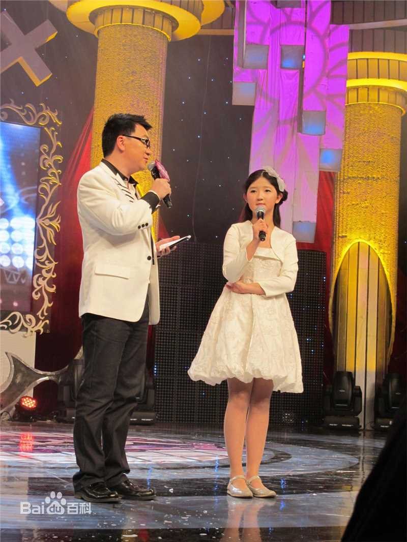 方圆(Fiona Fang)电视节目性感图片图集