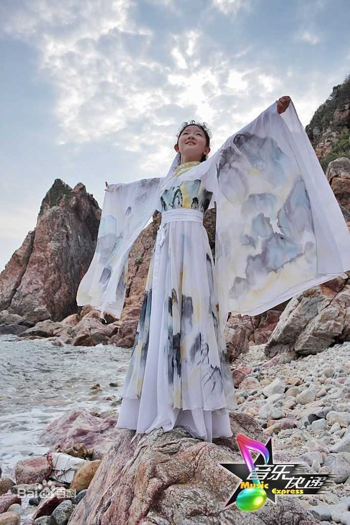 方圆(Fiona Fang)MV精选剧照