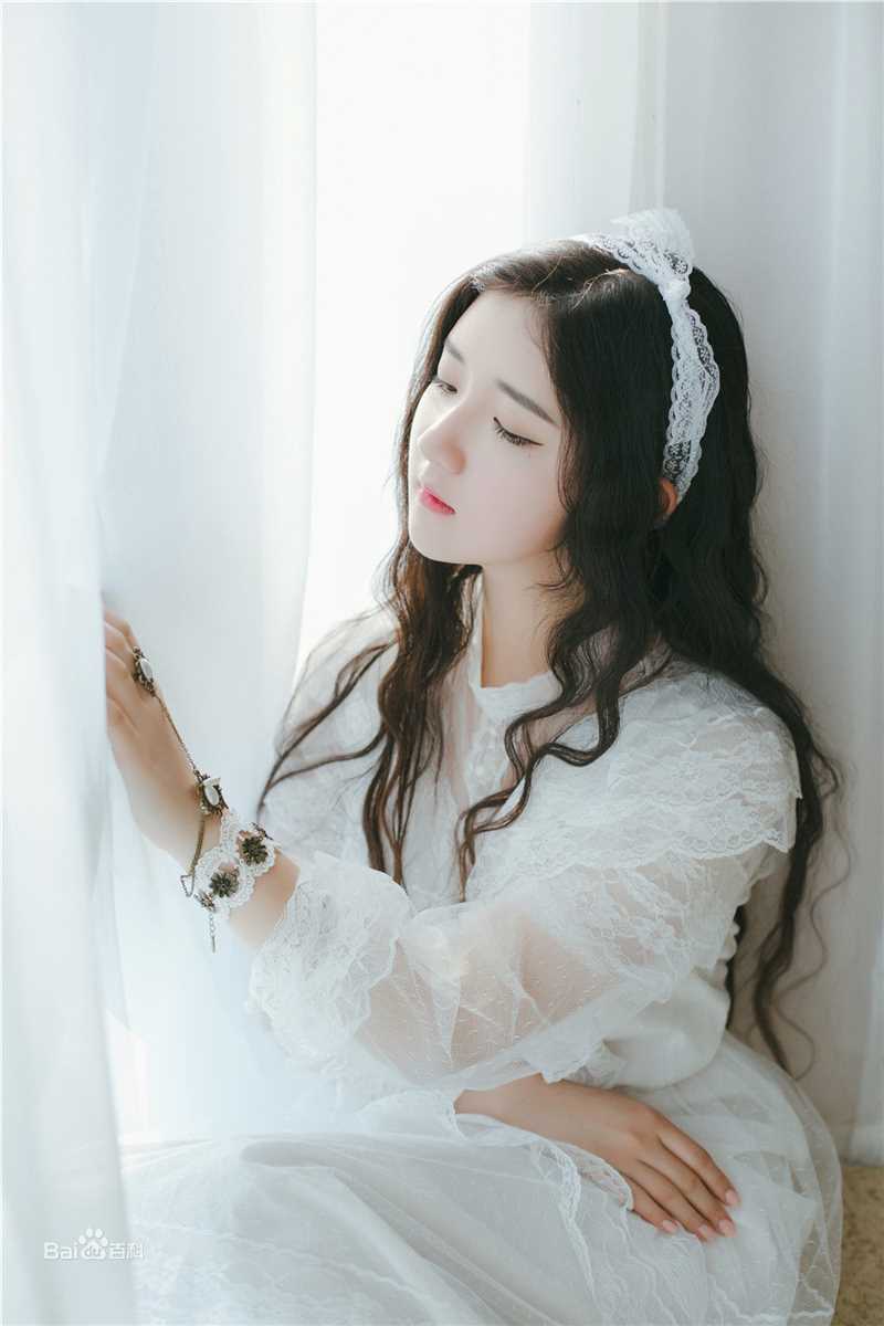 方圆(Fiona Fang)2016年