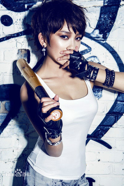 解惠清最新时尚壁纸