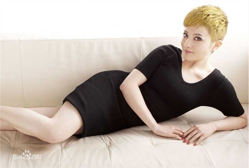 金铭精选个性“小魔女”图册