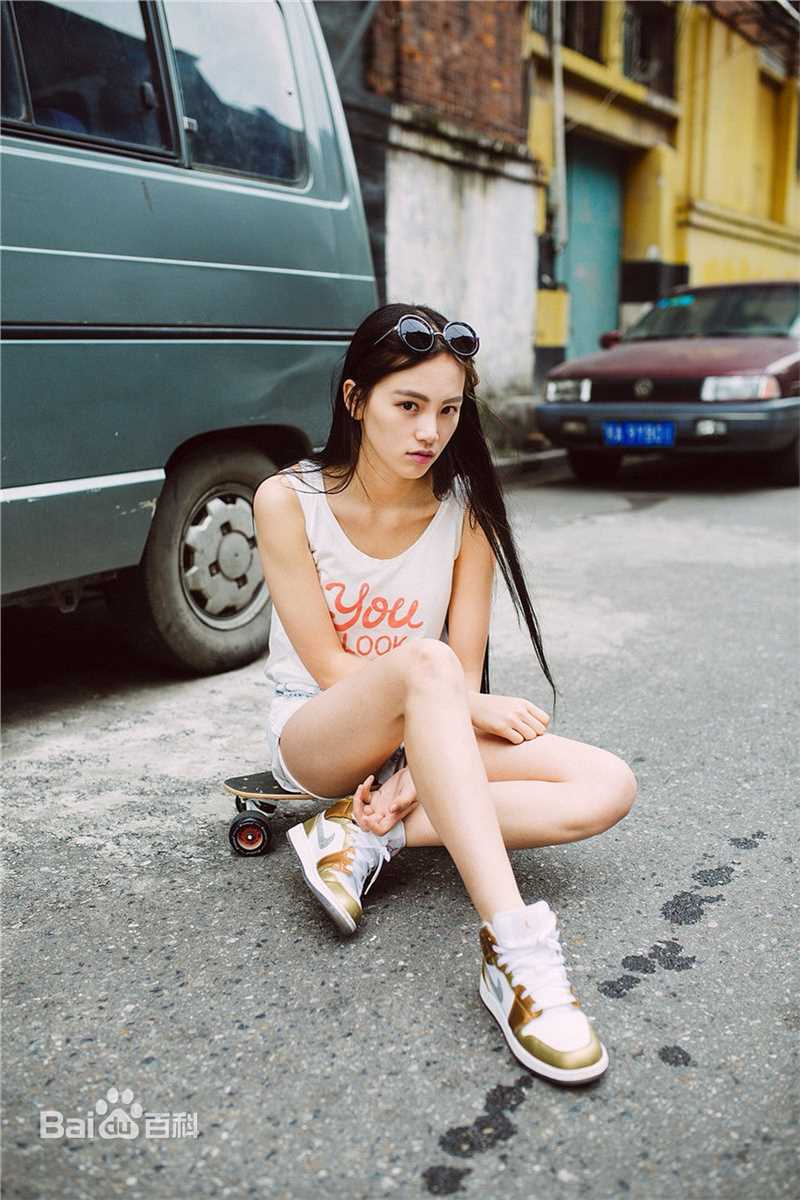 黄灿灿高清，运动图集