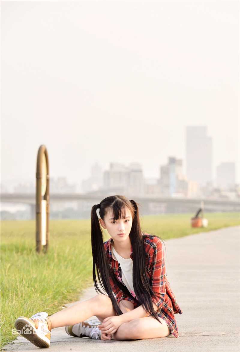 黄灿灿电影《半数少女》最优质剧照