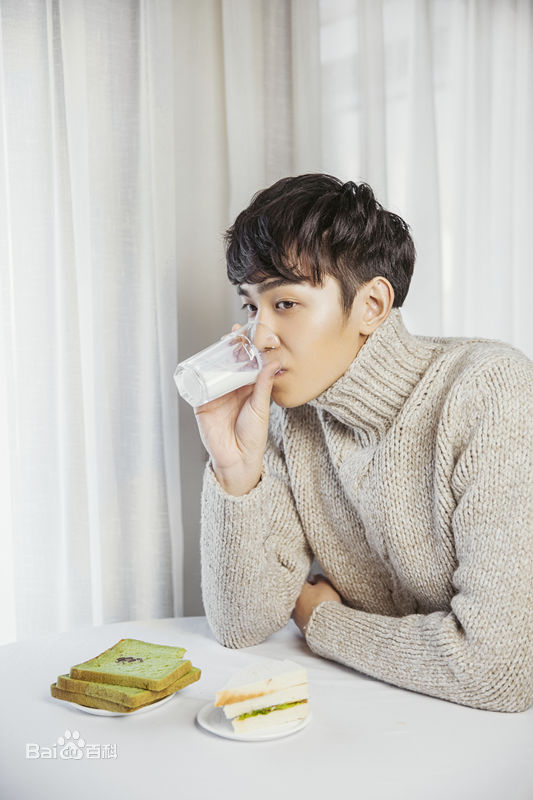 严禹豪(Jerry Yan)生活照前后照片