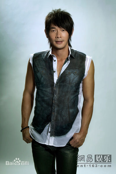 黄品源(Huang Pinyuan)图片素颜照相册