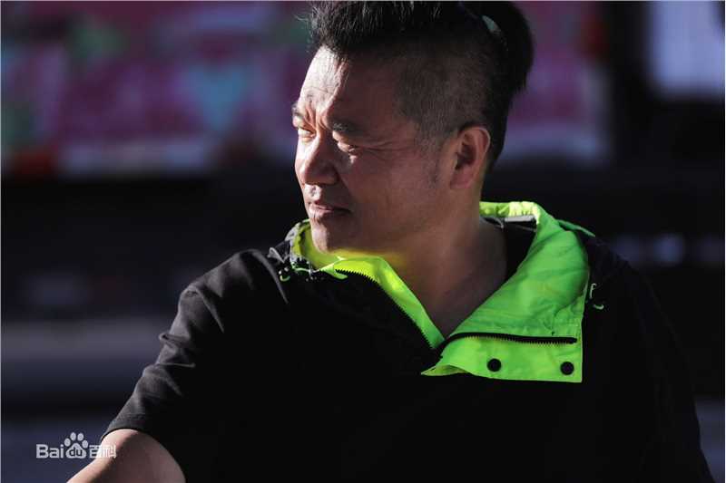 崔俊杰工作照素颜照相册