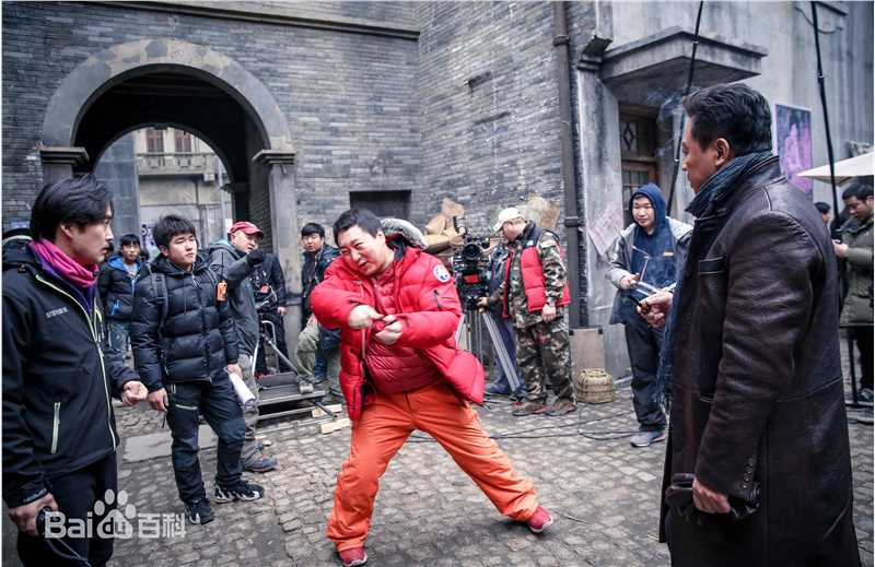 刘礴导演工作照性感图片图集