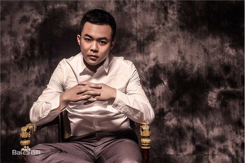 崔志佳小佳子前后照片