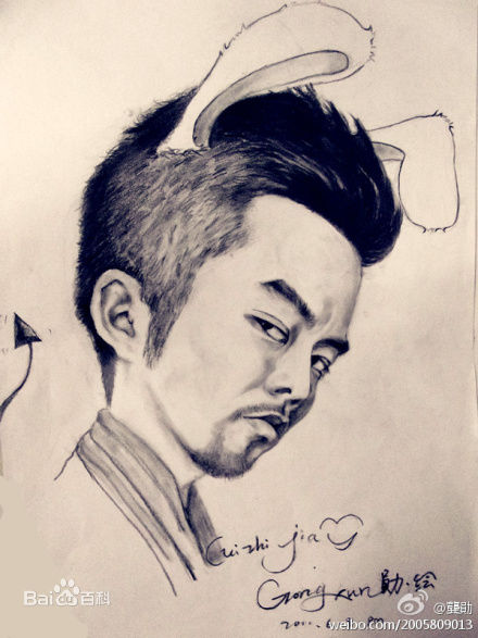 崔志佳小佳子前后照片