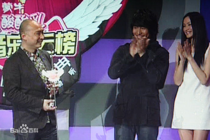 仲衡颁奖和签售相册性感图片图集