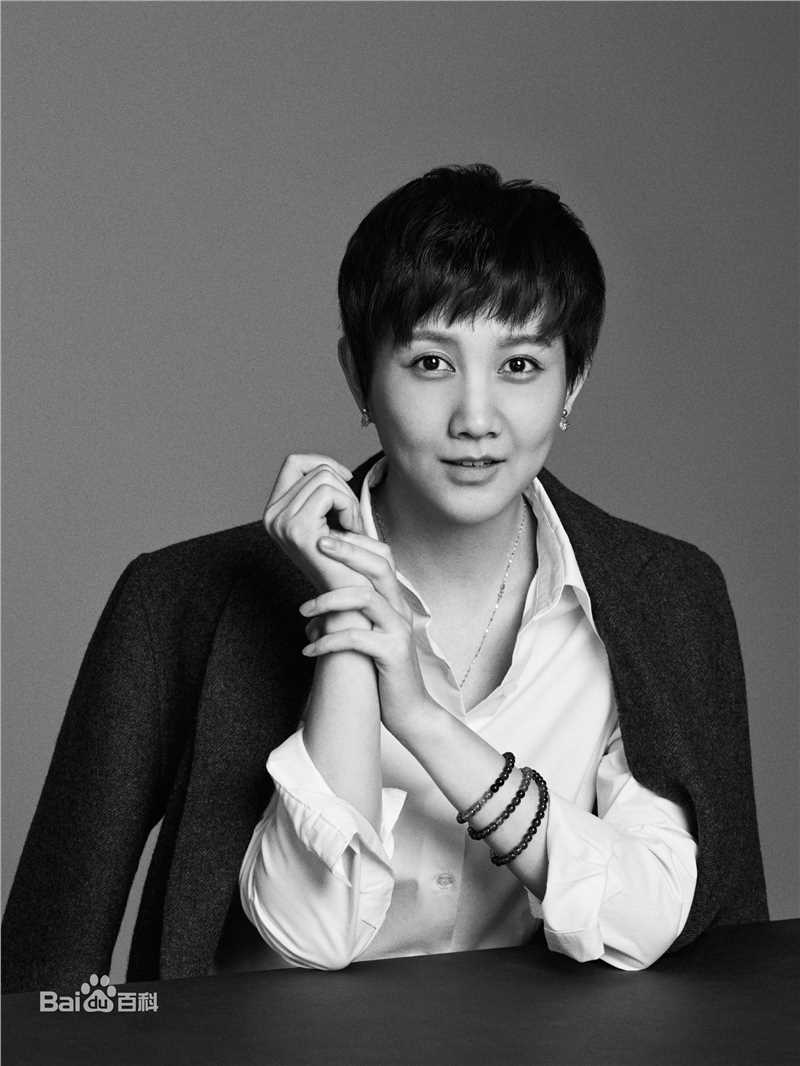 最新张馨元性感图片