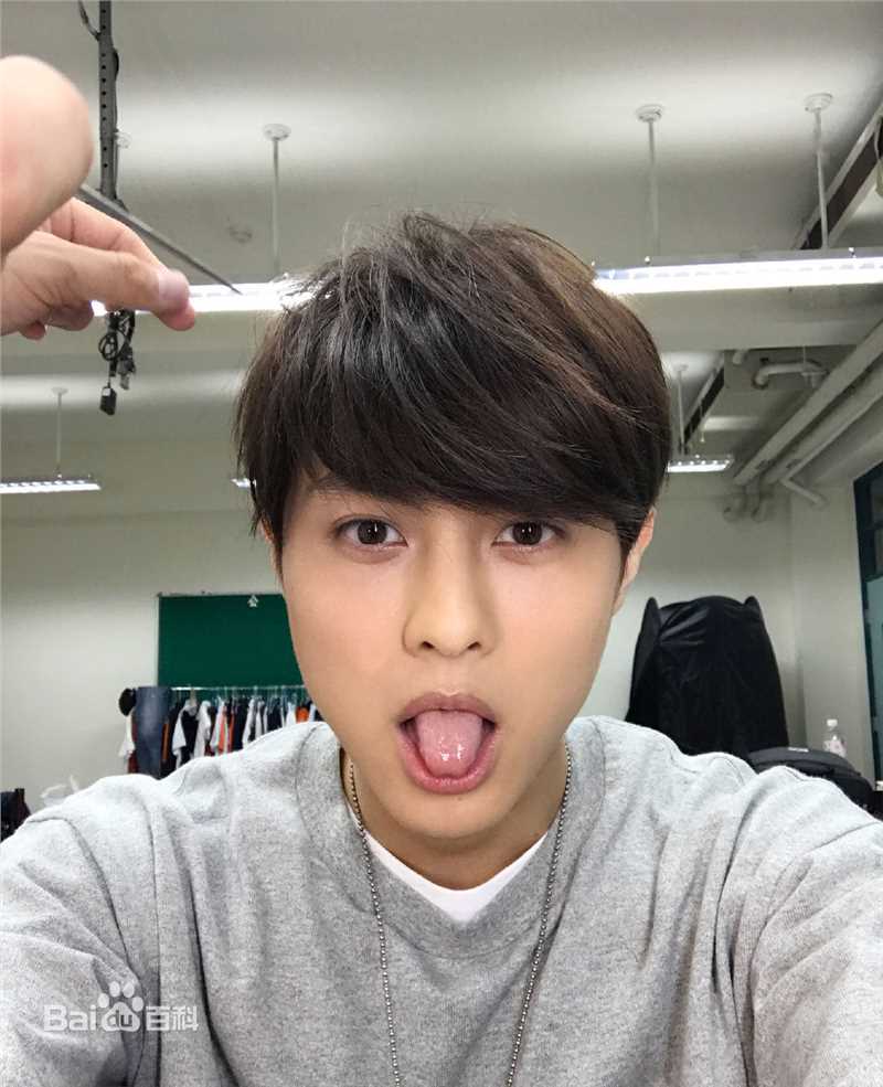 邱胜翊(Prince)微博更新1生活照相册