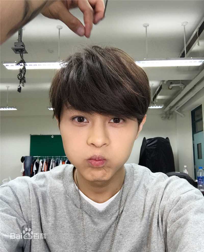 邱胜翊(Prince)微博更新1生活照相册