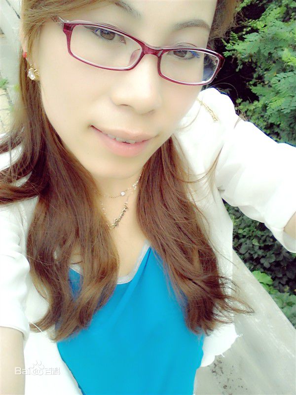 薛楠-美丽导师性感图片壁纸