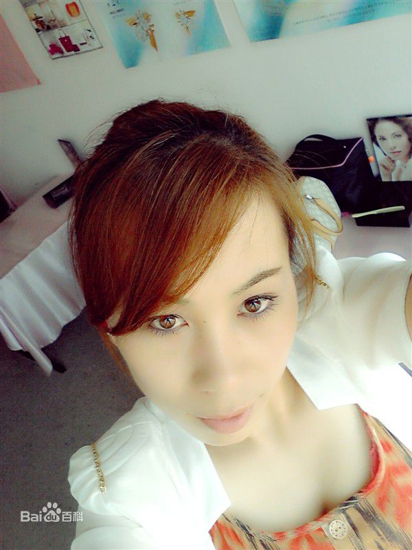 薛楠-美丽导师性感图片壁纸