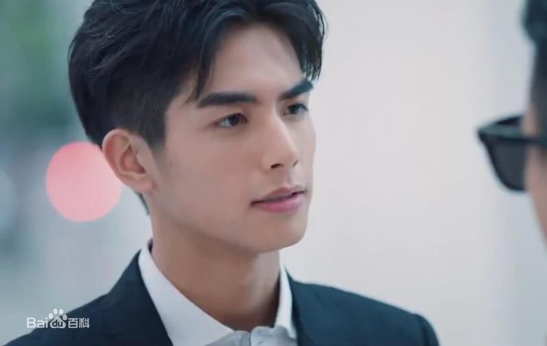 宋威龙(Song Weilong)在《彼岸花》林和平中的