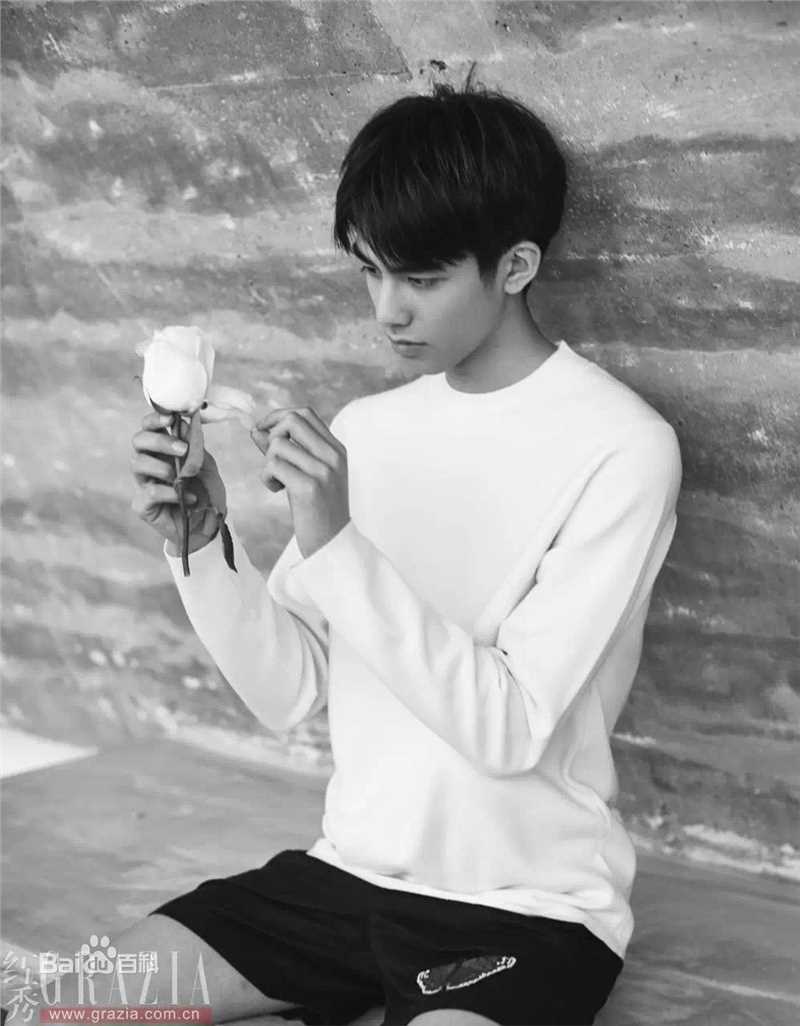 精选宋威龙(Song Weilong)在《红秀GRAZIA》中的图册