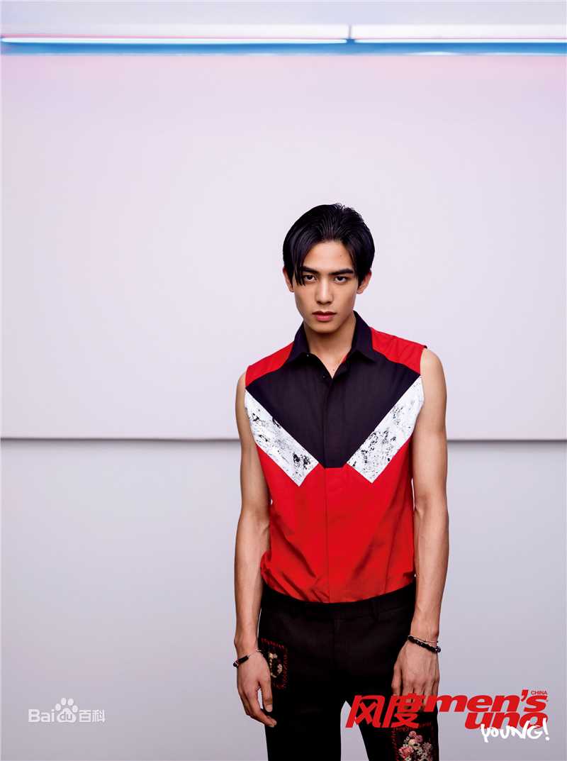 最优质宋威龙(Song Weilong)在《风度men's uno》中的