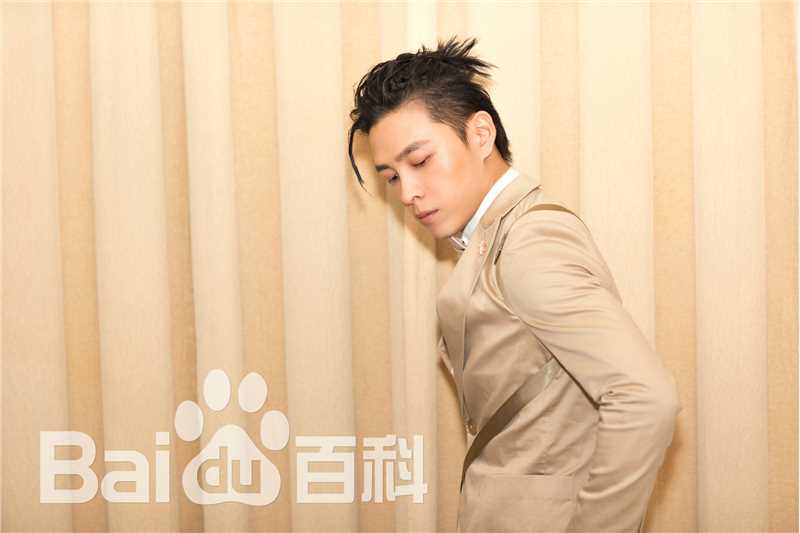 洪尧活动图性感图片壁纸