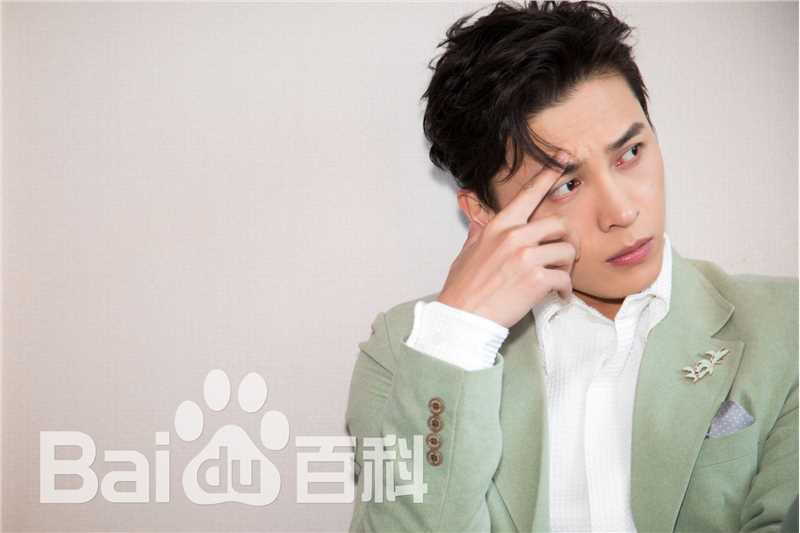 洪尧活动图性感图片壁纸