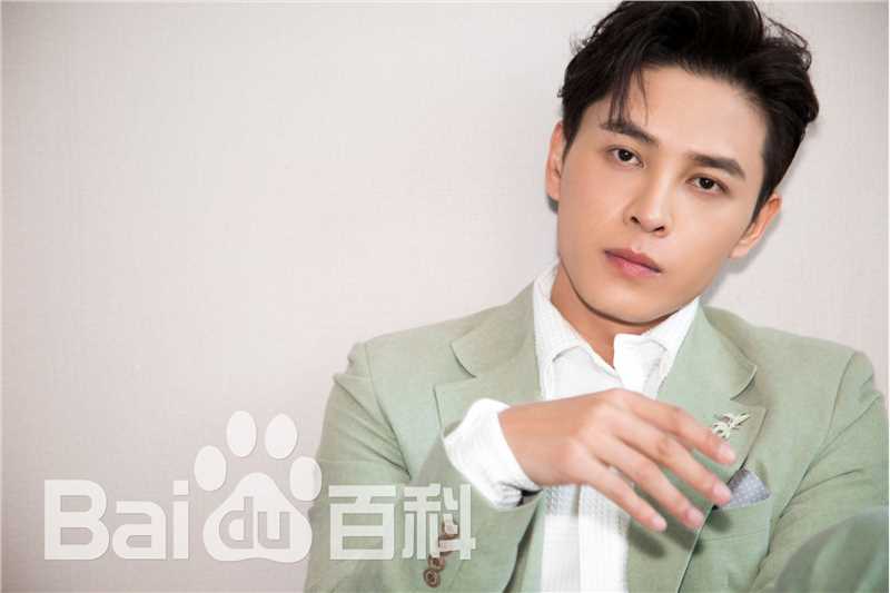 洪尧活动图性感图片壁纸