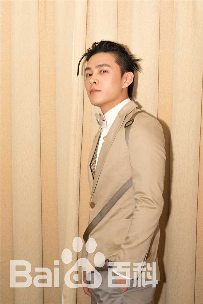 洪尧活动图性感图片壁纸