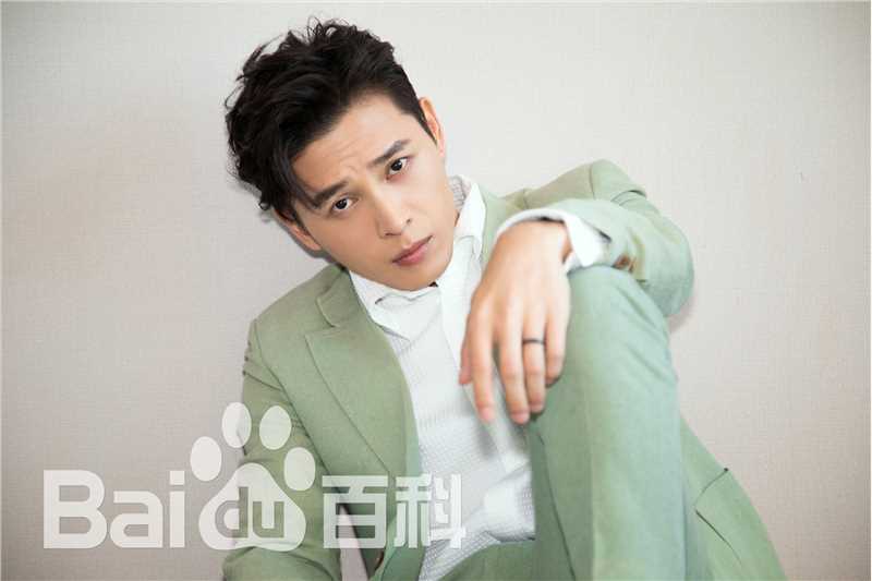 洪尧活动图性感图片壁纸